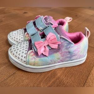 Twinkle Toes girl sneakers with pink bow and tie dye print, size 10